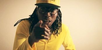 A pass is a comedian - Rabadaba