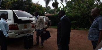 Besigye books afternoon flight after Police Messed his morning travel plans