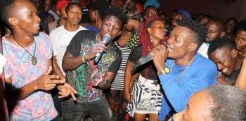 B2C Boys To Enter New Agreement With Manager