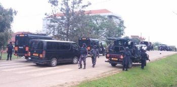 Police Deploys in Rukungiri ahead of Besigye’s Court Appearance