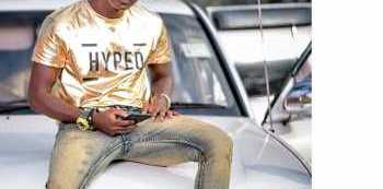 Gravity Omutujju parades new Landcruiser V8