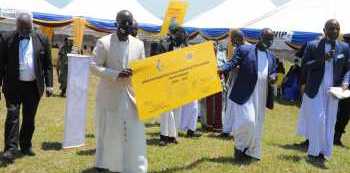 MTN Uganda signs partnership with Obwa Kyabazinga Bwa Busoga.