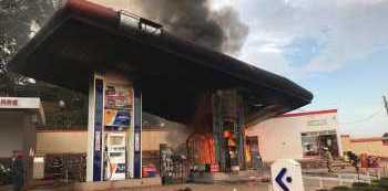 2 cars destroyed by fire at Moka Energy Petrol station in Entebbe