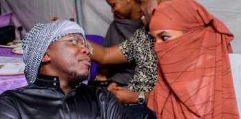 Geosteady Parades new Girlfriend&nbsp;