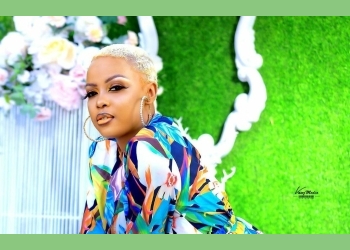 No One Can Stop Me From Performing My Songs — Nina Roz 