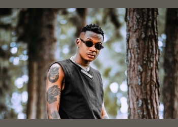 I Will Never Cry in Public —Fik Fameica