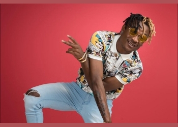 I import my clothes from abroad - Fik Fameica