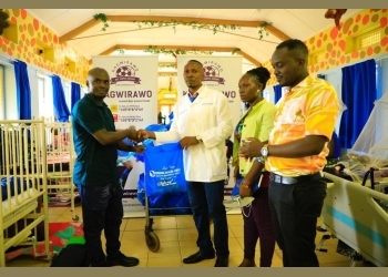 Kagwirawo Donates Food Items Worth 10M To Mulago Hospital Children's Unit Mwana Mujimu