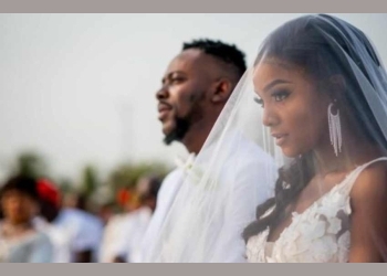 Why I support living together before marriage – Simi