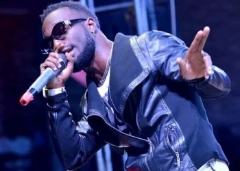 I expect all musicians to perform at my concert - Mike Wine