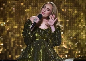 Adele left partially deaf from painful rare infection