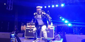 VIDEO: South Africa's Distruction Boyz Deliver Energetic Performance At Blankets and Wine Show