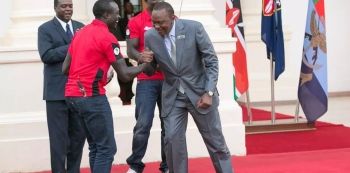 See Cool Photos – Kenya’s President Hosting Kenya Sevens Team