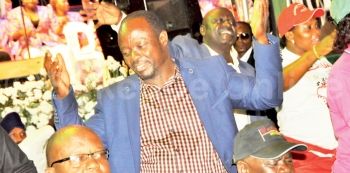 Cosmetics businessman Samona joins music