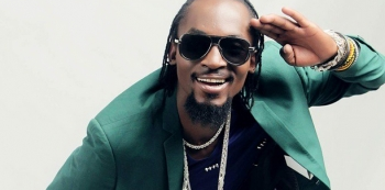 Mowzey Radio Opens Radio Station