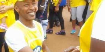 Man Proposes To His Fiancé In The Middle Of The MTN Marathon