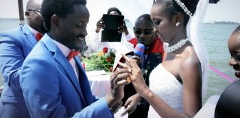 Calvin the Entertainer Weds — See Adorable Photos!