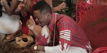 Diamond Platinumz Allegedly Has ANOTHER Secret Baby . . . In Trouble Over Child Neglect!