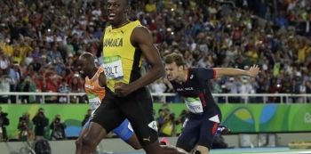 Watch Video: Usain Bolt wins 200m final