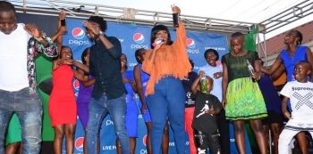 Nwagi mesmerizes Kitintale with her twerk moves