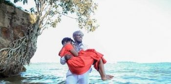 Ykee Benda Enjoys Quality Time With His Girlfriend At Beach