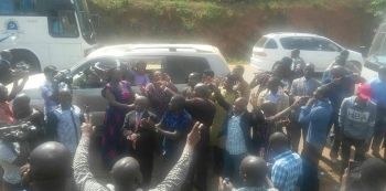 FDC Supporters Blocked From Holding Prayers at Besigye’s home