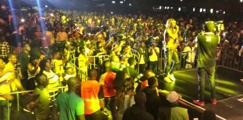 Fameica &nbsp;Puts Up One Of The Best Live Performances Of The Year Despite Venue Proving Too Big For Him.