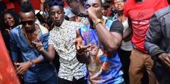 B2C Boys Excite Party Animals At Club Amnesia