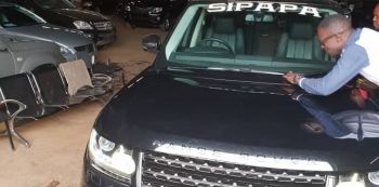 Sipapa buys new Range Rover to Compete With Bryan White