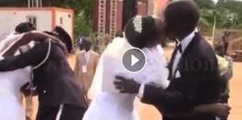 77Dogs Couples SHOCK Nation With RARE Kissing