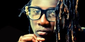 Ziza Bafana CHOKES On American English