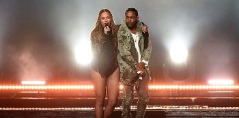 Video: Beyoncé and Kendrick Lamar Destroy ‘Freedom’ at the BET Awards