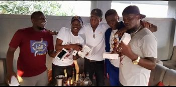 Brian White Gifts Kasuku With New iPhone 7