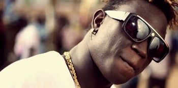 Video: Gravity Omutujju Serves Food To Street People