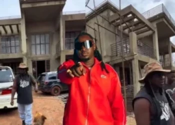 Vyper Ranking Teases Lavish Mansion Under Construction