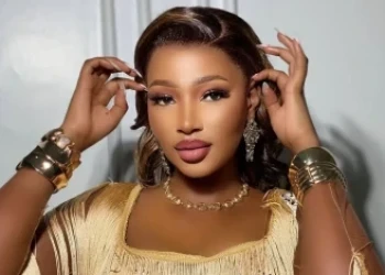 I Can Date a Man Who Rents – Pretty Banks