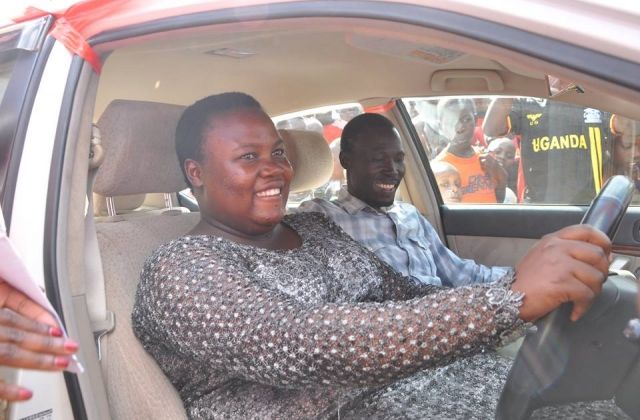Airtel Hands Over 4th “Recharge And Mujje Tulumbe” Car To Lira Subscriber.