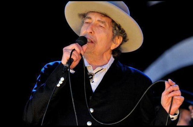Bob Dylan Wins Nobel Prize, Redefining Boundaries of Literature