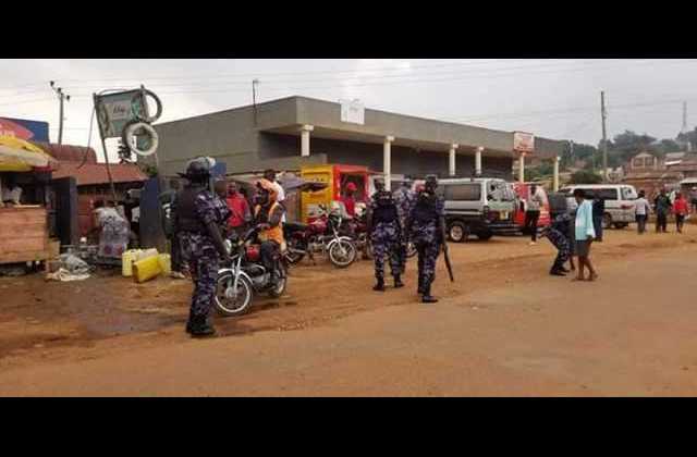 Drama as Police Battles People Power supporters in Kamwokya