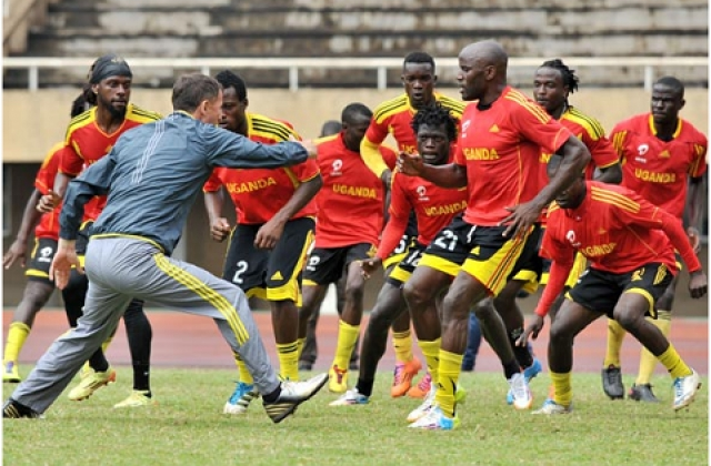 Museveni Offers Cranes, Micho Shs660 Million Ahead Of Ghana Match