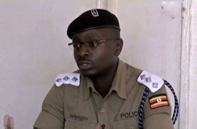 Police arrests 7 in Ndeeba for threatening violence against police officers