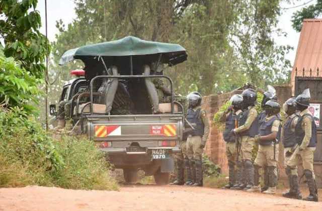 Security ignores Court order to vacate Kyagulanyi’s home