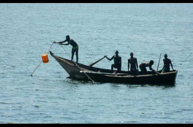 DRC Militiamen hit L. Albert again, rob fishermen at gunpoint