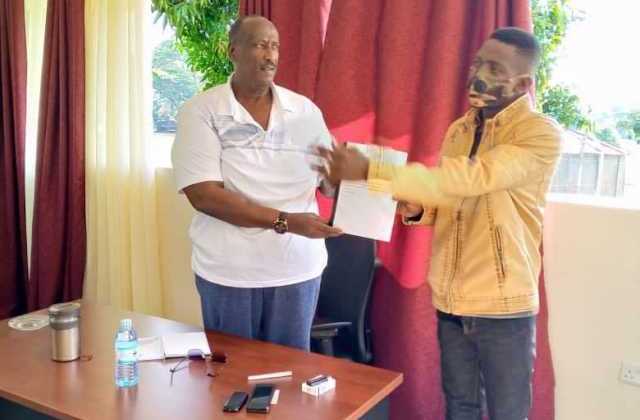 Bobi Wine Unhappy with Chameleone Over Salim Saleh's Cash - Reports 