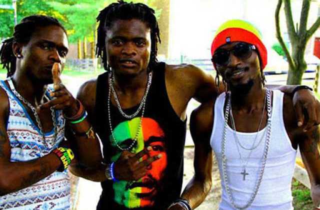 I wanted to ask Weasel if I could replace Radio - Pallaso 