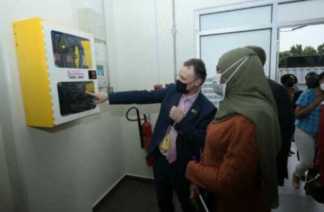 MTN hosts ICT Ministry for site visit at Mutundwe Data centre