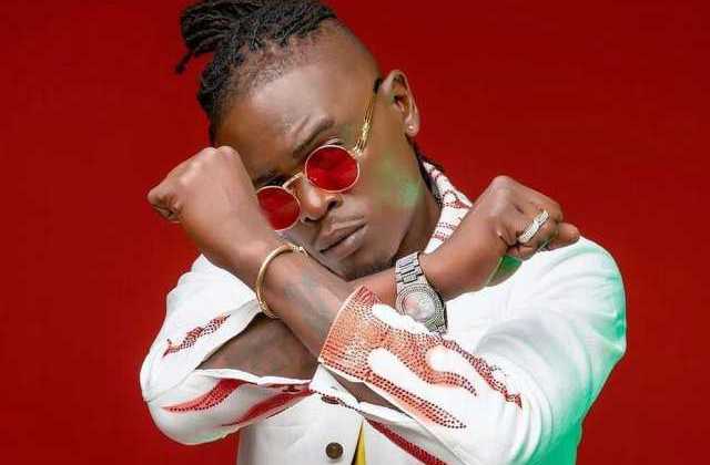 Weasel Clashes With Nigerian Singer Chike