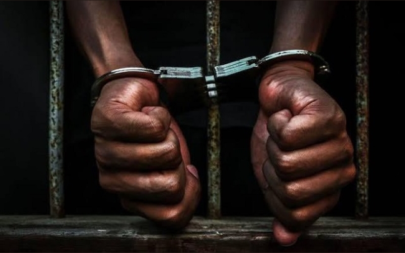 Man Arrested for Extorting Ugx 600,000 from 7 Prisoners Held for Being Part of a Muslim Extremist Group
