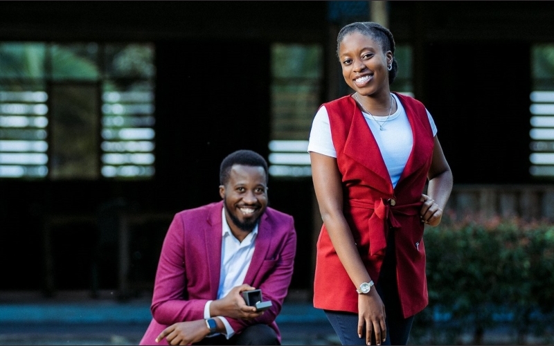 Uncle Mark Proposes to Girlfriend 