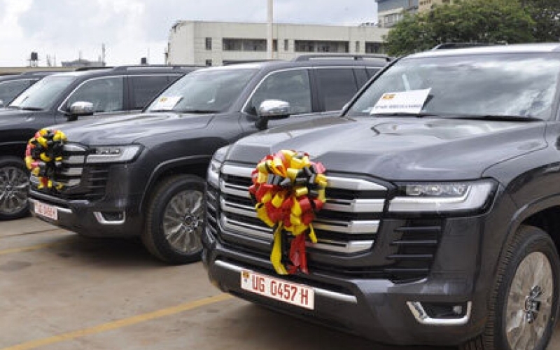 Former speakers of Parliament get brand-new cars